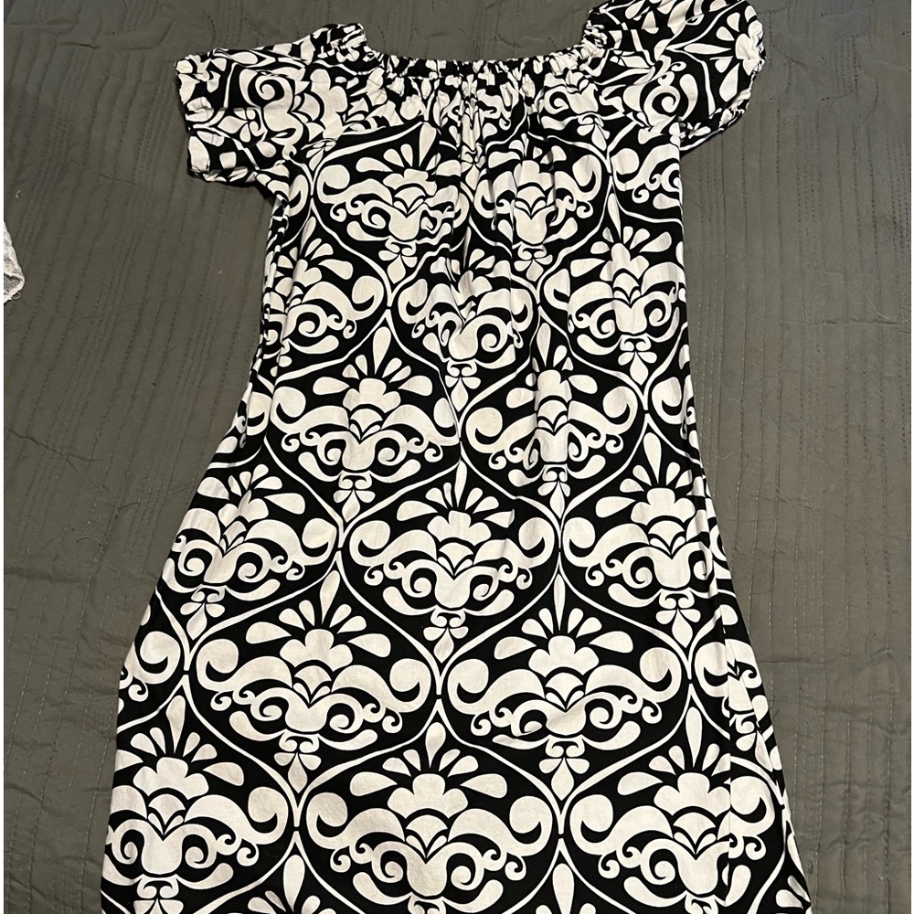 Sassafras Saige girls handmade black and white dress. Size 9/10. Never worn
